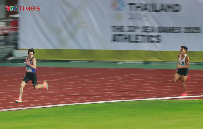 Khoảnh khắc đáng nhớ trong ngày "Thể thao nữ hoàng" Việt Nam ra quân SEA Games 33- Ảnh 11. Khoảnh khắc đáng nhớ trong ngày "Thể thao nữ hoàng" Việt Nam ra quân SEA Games 33- Ảnh 11.