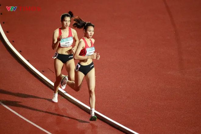 Khoảnh khắc đáng nhớ trong ngày "Thể thao nữ hoàng" Việt Nam ra quân SEA Games 33- Ảnh 14. Khoảnh khắc đáng nhớ trong ngày "Thể thao nữ hoàng" Việt Nam ra quân SEA Games 33- Ảnh 14.