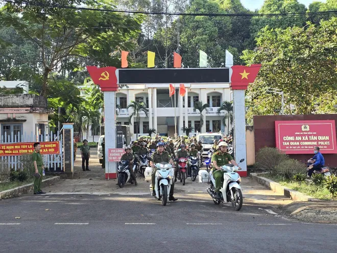 Đồng Nai đồng loạt ra qu&acirc;n cao điểm tấn c&ocirc;ng tội phạm, bảo đảm an ninh c&aacute;c sự kiện lớn năm 2026 - Ảnh 2.