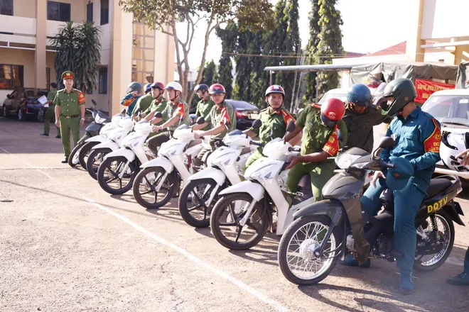 Đồng Nai đồng loạt ra qu&acirc;n cao điểm tấn c&ocirc;ng tội phạm, bảo đảm an ninh c&aacute;c sự kiện lớn năm 2026 - Ảnh 5.