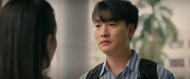 Cách em 1 milimet - Tập 30: Chuẩn bị cưới Duyên nhưng Bách thường xuyên hồi tưởng về điều dưỡng Minh - Ảnh 13.