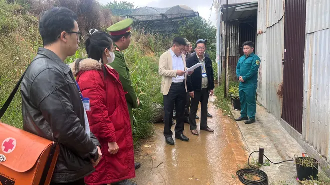 L&acirc;m Đồng: Cưỡng chế ph&aacute; dỡ 6 c&ocirc;ng tr&igrave;nh kh&ocirc;ng ph&eacute;p ở phường Xu&acirc;n Trường - Ảnh 1.