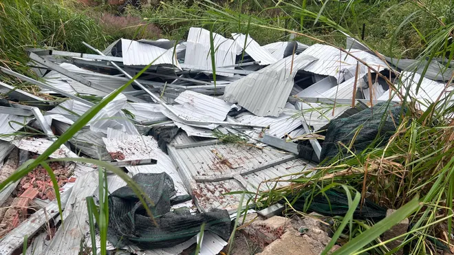 L&acirc;m Đồng: Cưỡng chế ph&aacute; dỡ 6 c&ocirc;ng tr&igrave;nh kh&ocirc;ng ph&eacute;p ở phường Xu&acirc;n Trường - Ảnh 11.