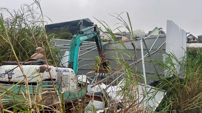 L&acirc;m Đồng: Cưỡng chế ph&aacute; dỡ 6 c&ocirc;ng tr&igrave;nh kh&ocirc;ng ph&eacute;p ở phường Xu&acirc;n Trường - Ảnh 3.