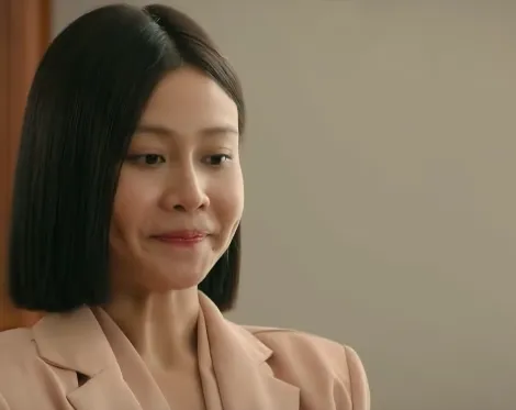 C&aacute;ch em 1 milimet - Tập 31: T&uacute; ngả b&agrave;i với Hiếu, Thư "ống bơ" đi xem mắt - Ảnh 1.