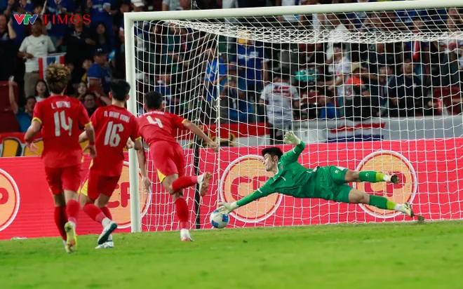 Ngược dòng cảm xúc như "tàu lượn siêu tốc", Việt Nam trở lại ngai vàng SEA Games đầy thuyết phục- Ảnh 2.