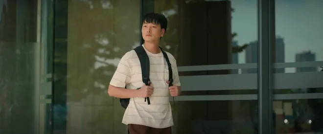 C&aacute;ch em 1 milimet - Tập 31: "Trai đểu" Hiếu cho&aacute;ng v&aacute;ng khi biết người đ&agrave;n &ocirc;ng trong l&ograve;ng T&uacute;- Ảnh 12.