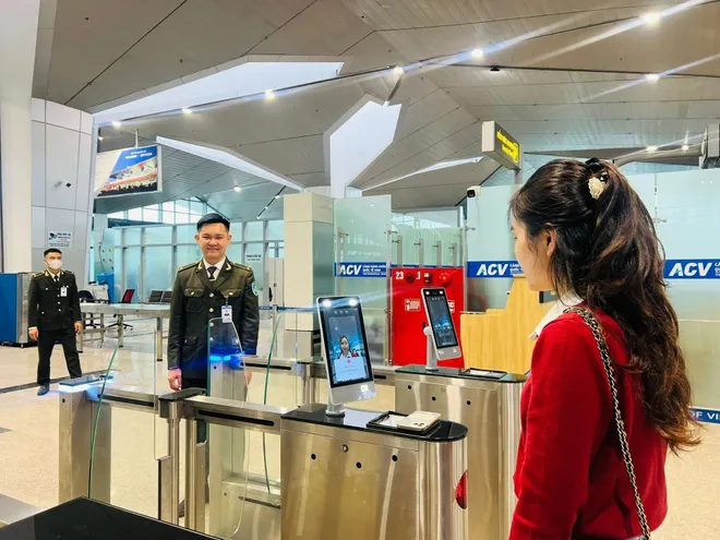 Sân bay Vinh chính thức mở cửa trở lại - Ảnh 4.