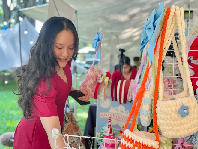 Trải nghiệm không gian sáng tạo độc đáo trong mùa Giáng sinh tại TP Hồ Chí Minh- Ảnh 7. Trải nghiệm không gian sáng tạo độc đáo trong mùa Giáng sinh tại TP Hồ Chí Minh- Ảnh 7.