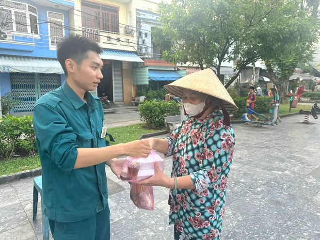 TP Hồ Ch&iacute; Minh: nhiều hoạt động d&acirc;n sinh thiết thực hướng đến ng&agrave;y 22/12 - Ảnh 3.