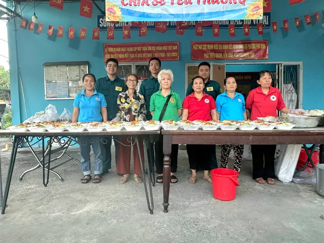 TP Hồ Ch&iacute; Minh: nhiều hoạt động d&acirc;n sinh thiết thực hướng đến ng&agrave;y 22/12 - Ảnh 2.