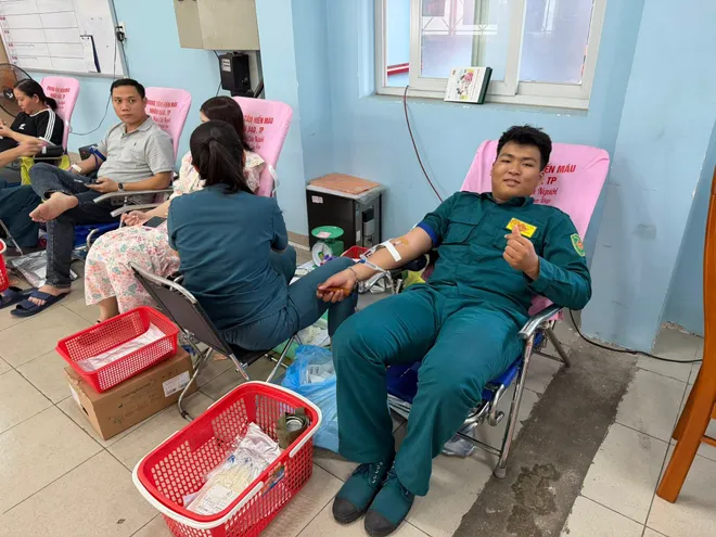 TP Hồ Ch&iacute; Minh: nhiều hoạt động d&acirc;n sinh thiết thực hướng đến ng&agrave;y 22/12 - Ảnh 5.