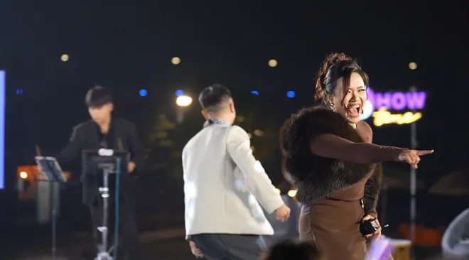 Ca sĩ Phương Vy: Mong mọi người c&oacute; thể tự h&agrave;o về ch&iacute;nh m&igrave;nh, y&ecirc;u thương bản th&acirc;n - Ảnh 7.