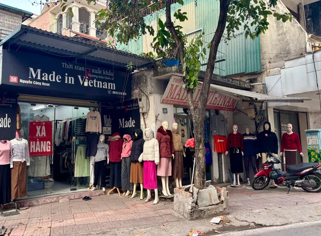 Nghịch l&yacute; thời tiết "m&ugrave;a đ&ocirc;ng kh&ocirc;ng lạnh" v&agrave; nỗi lo của c&aacute;c nh&agrave; b&aacute;n lẻ - Ảnh 3.