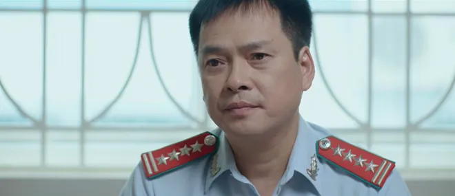 Lằn ranh - Tập 37: Người t&igrave;nh Ph&oacute; B&iacute; thư S&aacute;ch chuẩn bị hộp tiền khủng để hối lộ thanh tra - Ảnh 12.