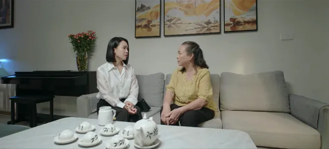 Lằn ranh - Tập 38: Nguyệt vừa khóc vừa bóc thùng tiền hối lộ - Ảnh 13.