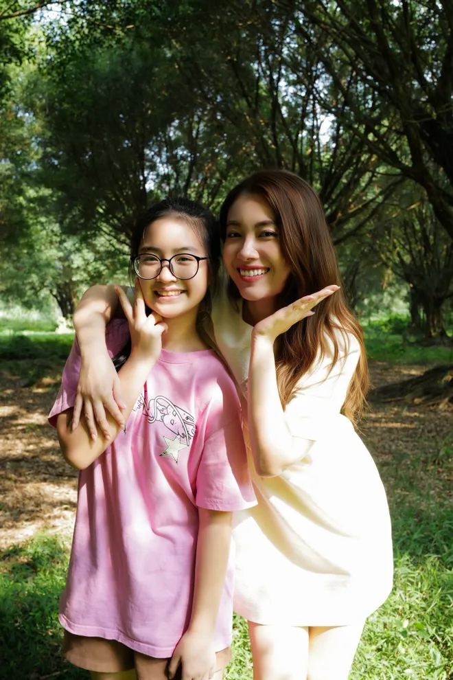 C&aacute;ch em 1 milimet: Nh&oacute;m bạn nghẹt thở chơi tr&ograve; 'v&ograve;ng quay định mệnh' ở l&agrave;ng M&acirc;y - Ảnh 13.