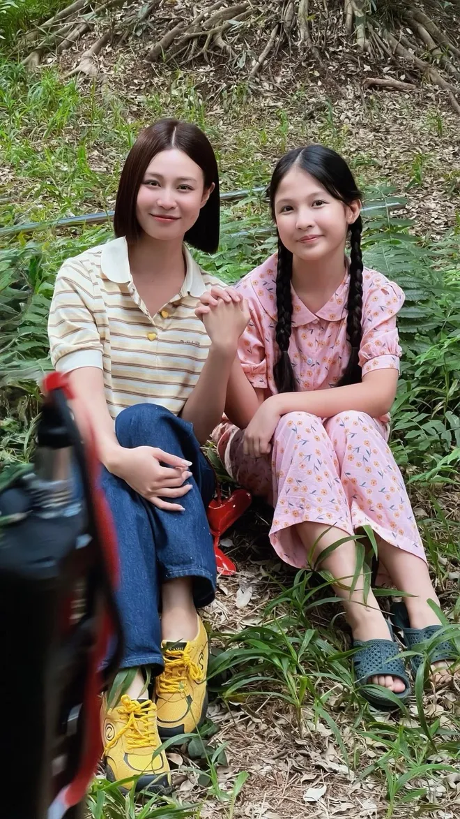 C&aacute;ch em 1 milimet: Nh&oacute;m bạn nghẹt thở chơi tr&ograve; 'v&ograve;ng quay định mệnh' ở l&agrave;ng M&acirc;y - Ảnh 30.