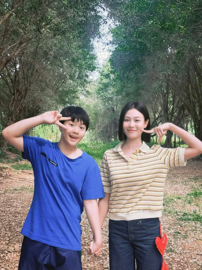 C&aacute;ch em 1 milimet: Nh&oacute;m bạn nghẹt thở chơi tr&ograve; 'v&ograve;ng quay định mệnh' ở l&agrave;ng M&acirc;y - Ảnh 29.