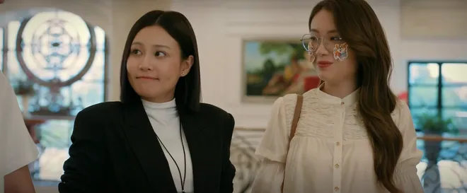 C&aacute;ch em 1 milimet - Tập 33: Hiếu bắt quả tang Duy&ecirc;n nhận tiền của Ho&agrave;ng cận - Ảnh 7.