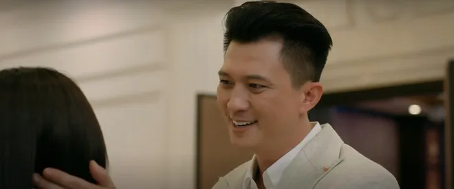 C&aacute;ch em 1 milimet - Tập 33: Hiếu bắt quả tang Duy&ecirc;n nhận tiền của Ho&agrave;ng cận - Ảnh 10.