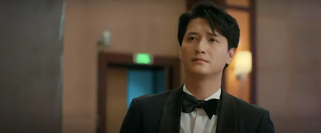 C&aacute;ch em 1 milimet - Tập 33: Hiếu bắt quả tang Duy&ecirc;n nhận tiền của Ho&agrave;ng cận - Ảnh 12.