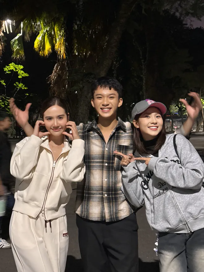 C&aacute;c mỹ nh&acirc;n của "vũ trụ VFC" tuần qua  - Ảnh 6.