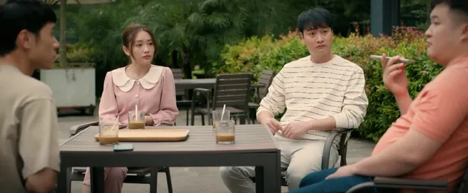 Cách em 1 milimet: Biên bị bố vòi 300 triệu, Chiến đo thay Biên "từ bố" - Ảnh 1.