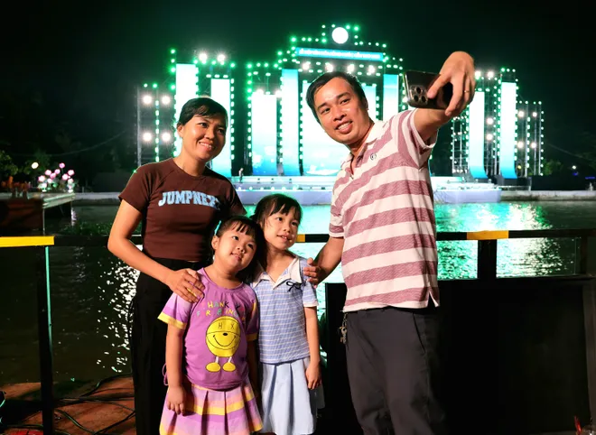 Cần Thơ rộn r&agrave;ng Lễ hội Văn h&oacute;a s&ocirc;ng nước- Ảnh 12.