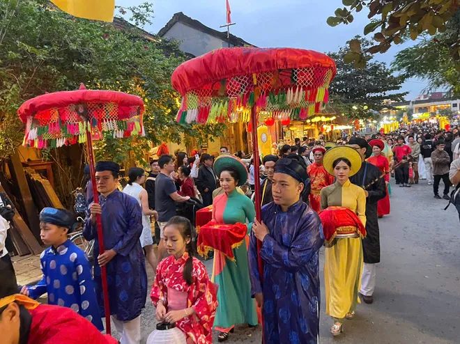 T&aacute;i hiện đ&aacute;m cưới C&ocirc;ng nữ Ngọc Hoa: Giọt nước mắt 400 năm b&ecirc;n bến s&ocirc;ng Ho&agrave;i - Ảnh 4.