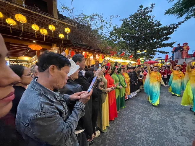 T&aacute;i hiện đ&aacute;m cưới C&ocirc;ng nữ Ngọc Hoa: Giọt nước mắt 400 năm b&ecirc;n bến s&ocirc;ng Ho&agrave;i - Ảnh 5.