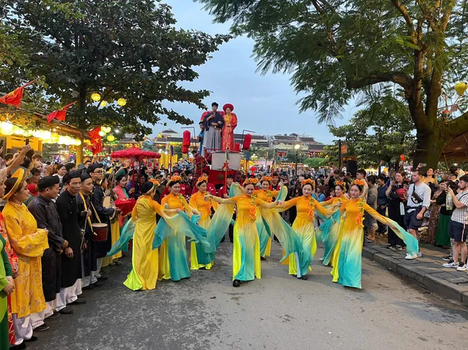 T&aacute;i hiện đ&aacute;m cưới C&ocirc;ng nữ Ngọc Hoa: Giọt nước mắt 400 năm b&ecirc;n bến s&ocirc;ng Ho&agrave;i - Ảnh 3.