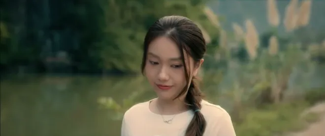 Khung cảnh đẹp như tranh khi Thư "ống bơ" b&agrave;y tỏ t&igrave;nh cảm với Bi&ecirc;n trong C&aacute;ch em 1 milimet- Ảnh 2.