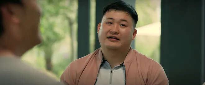 C&aacute;ch em 1 milimet - Tập 35: Thấy Viễn đưa My đi kh&aacute;m thai, Ng&acirc;n đi uống rượu v&agrave; bị bỏ thuốc m&ecirc;- Ảnh 6.