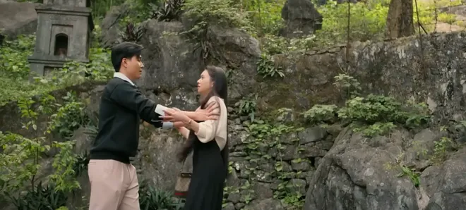 C&aacute;ch em 1 milimet - Tập 36: B&aacute;ch bắt gặp quả tang Duy&ecirc;n l&eacute;n l&uacute;t gặp Hiếu- Ảnh 5.