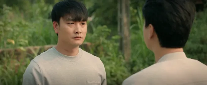 C&aacute;ch em 1 milimet - Tập 36: Biết nh&oacute;m Đại bản doanh b&aacute;m đu&ocirc;i, Hiếu cố t&igrave;nh cho Duy&ecirc;n hiện nguy&ecirc;n h&igrave;nh- Ảnh 5.