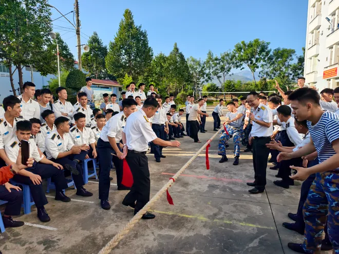 Học viện Hải quân: Sôi nổi các hoạt động thi đua ngay từ những ngày đầu năm mới 2026 - Ảnh 2.