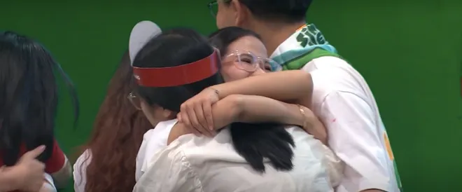 Sinh vi&ecirc;n thế hệ mới 2025 đ&atilde; t&igrave;m ra chủ nh&acirc;n chiếc v&eacute; v&agrave;ng duy nhất - Ảnh 3.