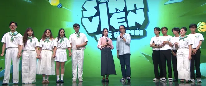 Sinh vi&ecirc;n thế hệ mới 2025 đ&atilde; t&igrave;m ra chủ nh&acirc;n chiếc v&eacute; v&agrave;ng duy nhất - Ảnh 7.