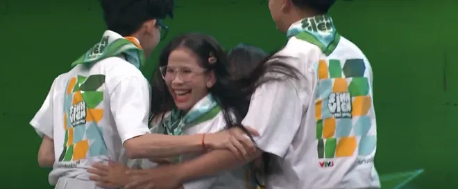 Sinh vi&ecirc;n thế hệ mới 2025 đ&atilde; t&igrave;m ra chủ nh&acirc;n chiếc v&eacute; v&agrave;ng duy nhất - Ảnh 4.