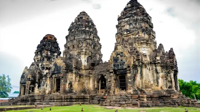 Đ&oacute;n năm mới kh&ocirc;ng vội v&atilde; ở L&agrave;o - Ảnh 9.