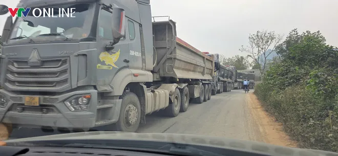 Ph&uacute; Thọ: Những quả đồi bị đ&agrave;o xới với dấu hiệu khai th&aacute;c đất k&eacute;o d&agrave;i (Kỳ 2) - Ảnh 4.