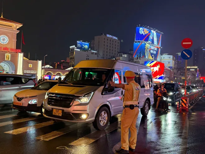 TP Hồ Ch&iacute; Minh: Đảm bảo an to&agrave;n giao th&ocirc;ng trong dịp diễn ra Đại hội Đảng- Ảnh 1.