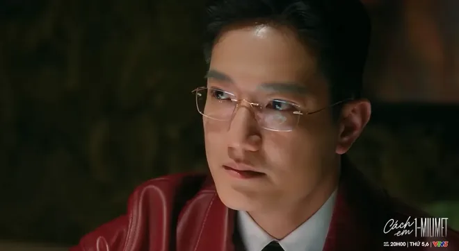 Cách em 1 milimet - Tập 39: Nghiêm bỏ thuốc vào rượu, gài bẫy cả Ngân và Viễn- Ảnh 4. Cách em 1 milimet - Tập 39: Nghiêm bỏ thuốc vào rượu, gài bẫy cả Ngân và Viễn- Ảnh 4.