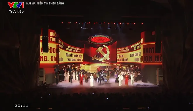 H&agrave;o h&ugrave;ng chương tr&igrave;nh h&ograve;a nhạc ch&iacute;nh luận nghệ thuật "M&atilde;i m&atilde;i niềm tin theo Đảng" - Ảnh 2.