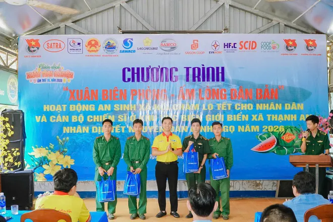 &ldquo;Xu&acirc;n Bi&ecirc;n ph&ograve;ng &ndash; Ấm l&ograve;ng d&acirc;n bản 2026&rdquo; lan tỏa nghĩa t&igrave;nh nơi x&atilde; đảo Thạnh An- Ảnh 5.