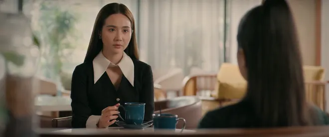 C&aacute;ch em 1 milimet - Tập 41: Hiểu lầm của Ng&acirc;n với Viễn được th&aacute;o gỡ, Ho&agrave;ng cận được nh&oacute;m Đại bản doanh ch&agrave;o đ&oacute;n- Ảnh 4.