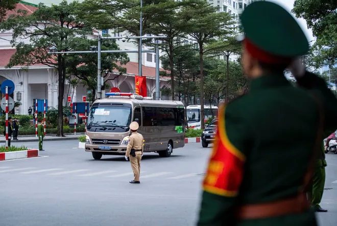 Hà Nội: Giao thông thông suốt, an ninh được bảo đảm trong ngày làm việc thứ năm của Đại hội - Ảnh 3.
