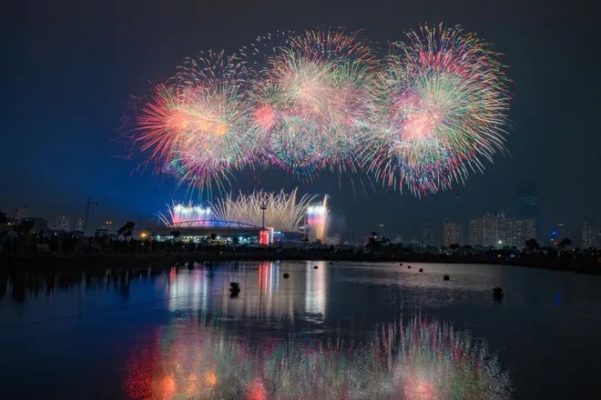 Dưới l&aacute; cờ vẻ vang của Đảng: H&agrave;o h&ugrave;ng bản h&ograve;a ca về niềm tự h&agrave;o d&acirc;n tộc - Ảnh 25.