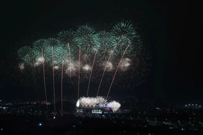 Dưới l&aacute; cờ vẻ vang của Đảng: H&agrave;o h&ugrave;ng bản h&ograve;a ca về niềm tự h&agrave;o d&acirc;n tộc - Ảnh 26.